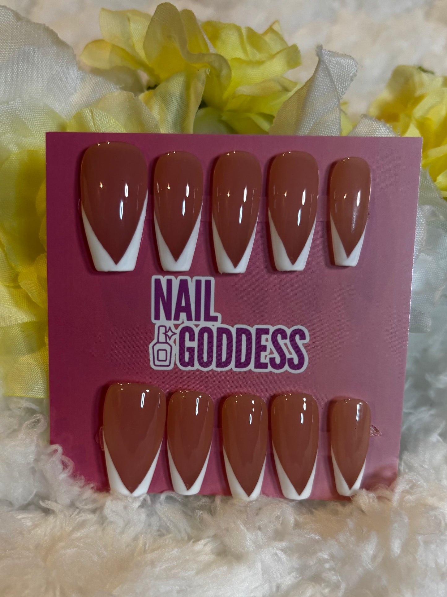 Classic French Tip Press-On nails